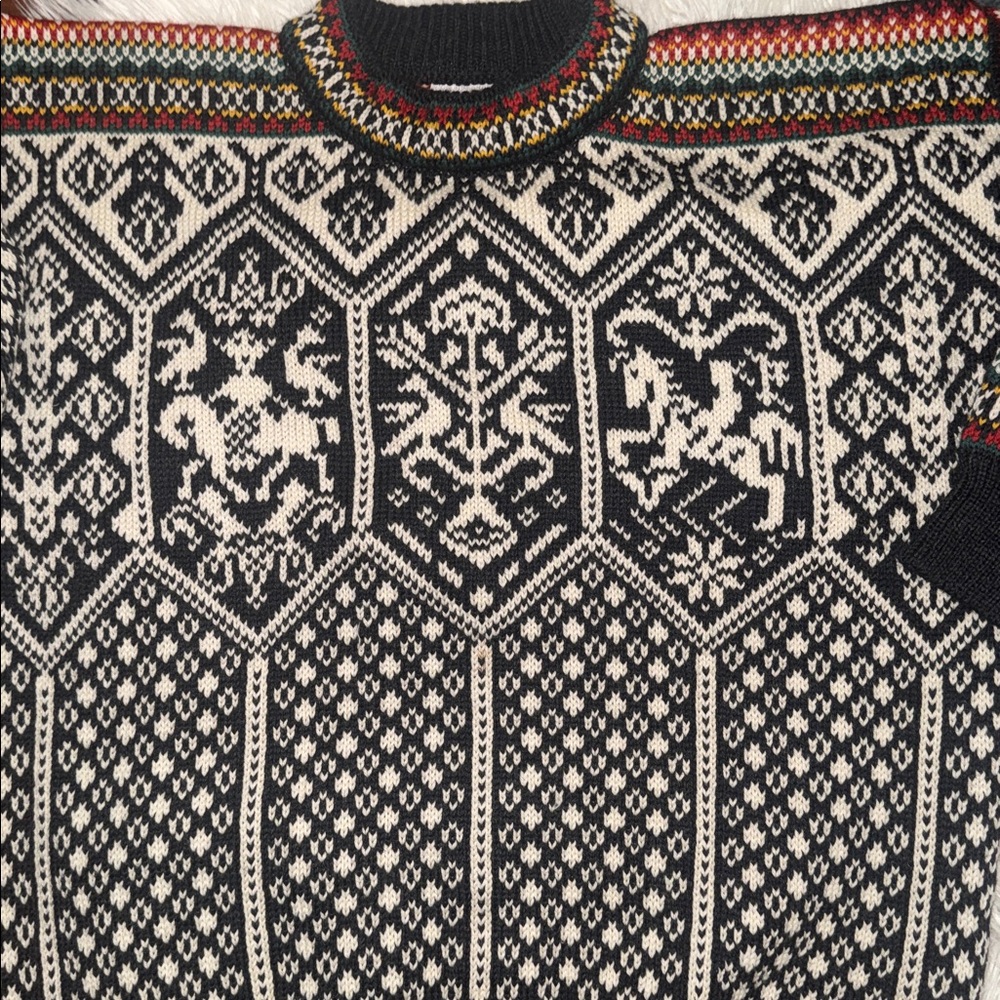 Dale of Norway 1994 Sweater (Men's) - Picture 10 of 11